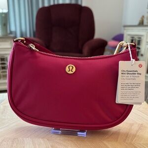 Lululemon Athletica Burgundy City Essentials Shoulder Bag